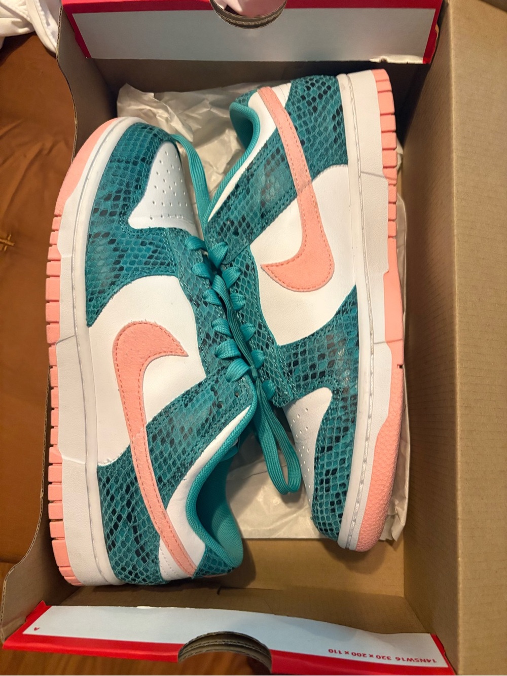 Nike Women’s' Teal & Pink Low-Top Sneakers